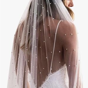 Pearl Wedding Bridal Veil With Metal Comb - 1 Tier, Ivory
